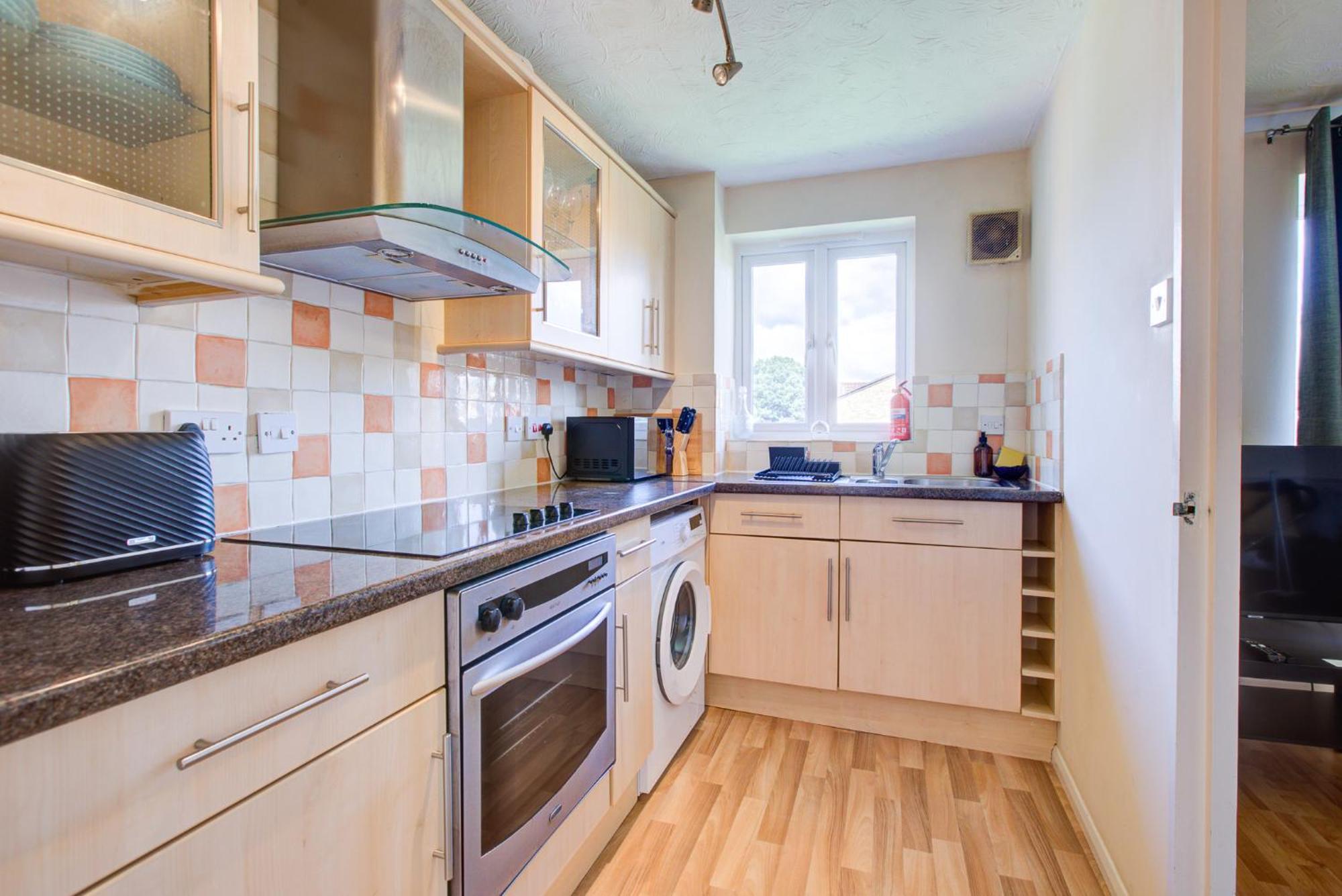 Dalton Plaza Apartment Лондон Екстериор снимка