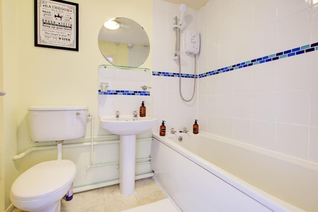 Dalton Plaza Apartment Лондон Екстериор снимка