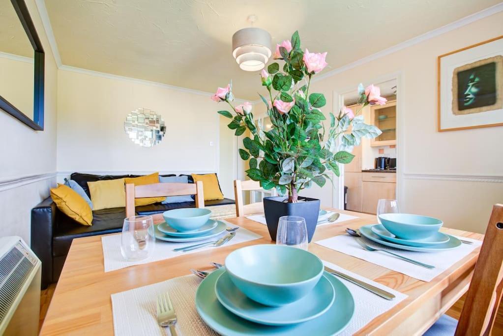 Dalton Plaza Apartment Лондон Екстериор снимка